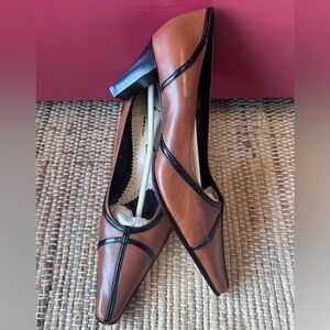 NWOT NORMA E s35.5 eu kitten heels-made in Italy-leather in/out-sturdy 2.5” heel